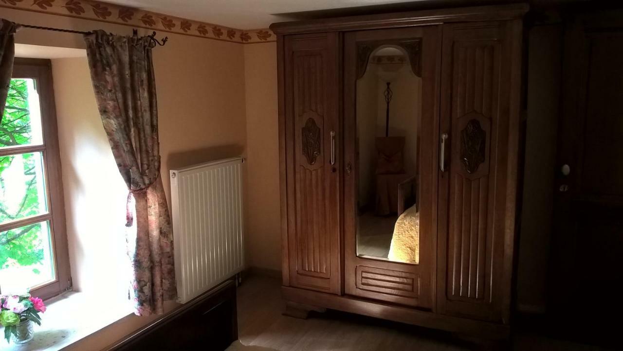 La Maison Des Marguerites Vresse-sur-Semois Esterno foto